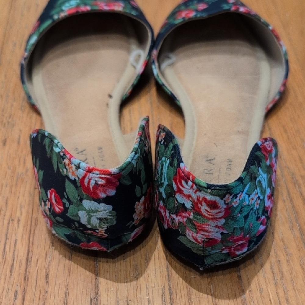 Serra Floral Print Women's Flats - Picture 4 of 5